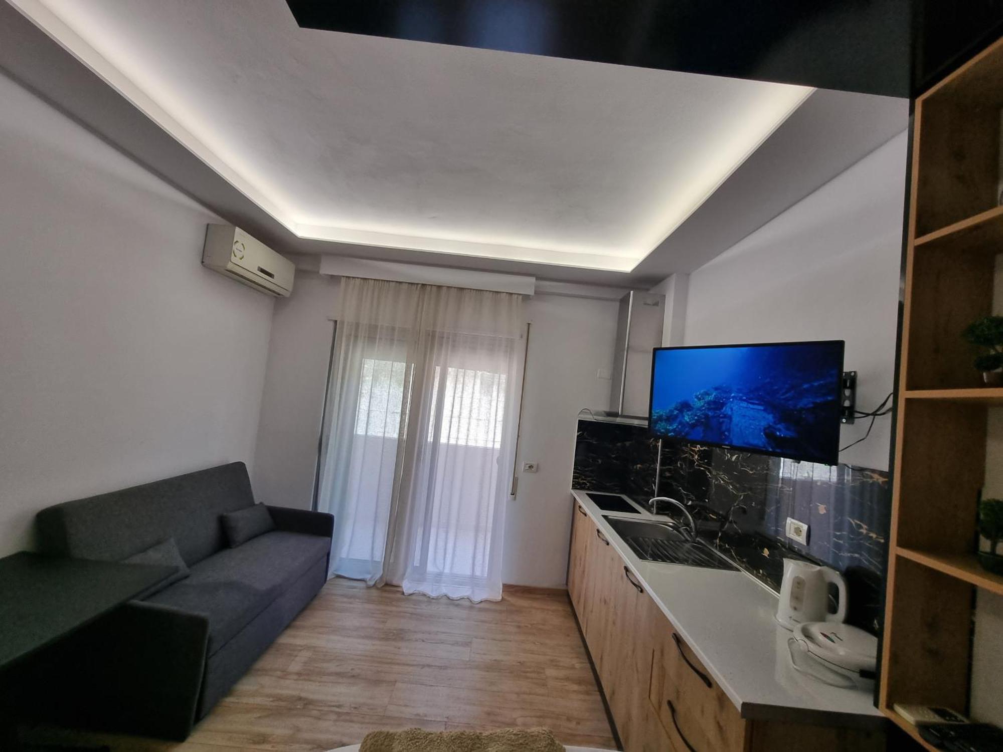 Teo'S Deluxe Studios Vlorë Exterior foto
